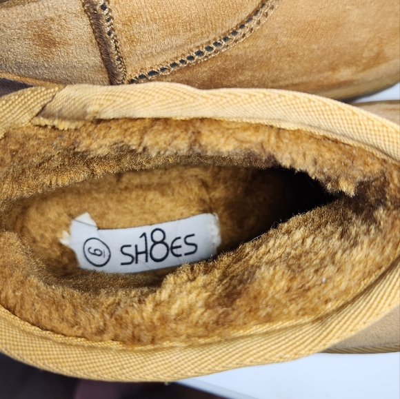 SOLD) NWOT🌟 Platform Boots - Picture 7 of 9